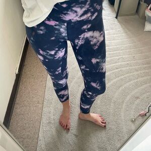 Lululemon Athletica Blue and Pink Tie-Dye Leggings